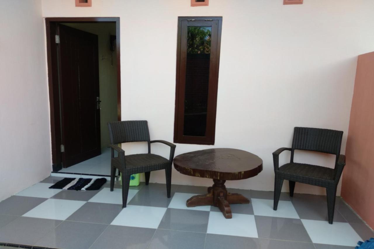 Kelapa Gading Homestay Syariah Redpartner Banyuwangi  Kültér fotó